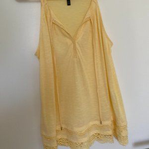 White House Black Market sleeveless top